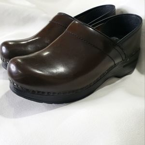 Dansko Cabrio Professional Leather Clogs